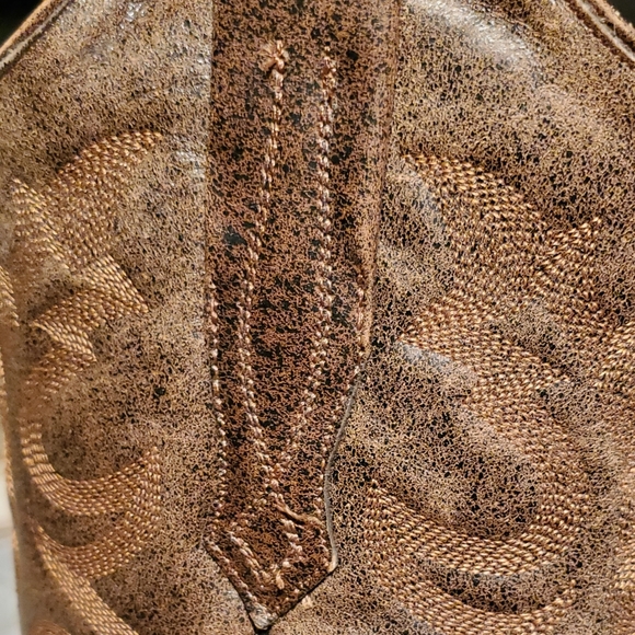 CORRAL Distressed Naham Stitched Leather Snip toe boots 7.5. - Picture 10 of 16